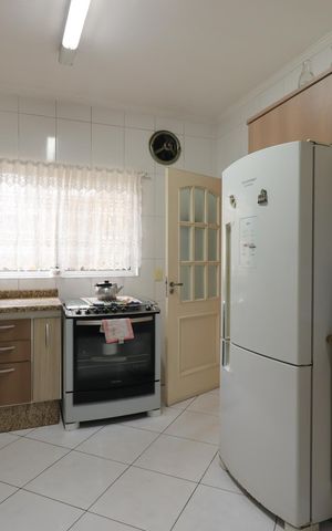 Casa à venda com 177m², 3 quartos e 3 vagasCozinha
