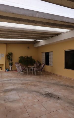 Casa à venda com 177m², 3 quartos e 3 vagasGaragem