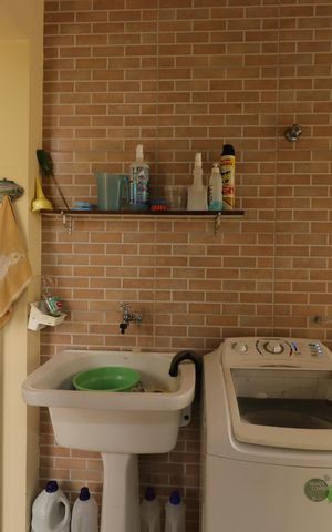 Casa à venda com 177m², 3 quartos e 3 vagasÁrea de Serviço
