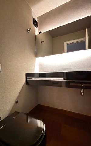 Apartamento à venda com 146m², 3 quartos e 2 vagas Apartamento à venda com 146m², 3 quartos e 2 vagasLavabo