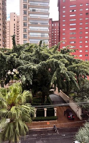 Apartamento à venda com 146m², 3 quartos e 2 vagas Apartamento à venda com 146m², 3 quartos e 2 vagasSuíte vista