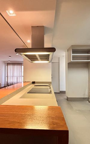 Apartamento à venda com 146m², 3 quartos e 2 vagas Apartamento à venda com 146m², 3 quartos e 2 vagasCozinha