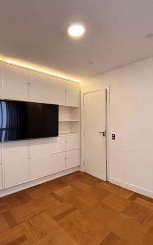 Apartamento à venda com 146m², 3 quartos e 2 vagas Apartamento à venda com 146m², 3 quartos e 2 vagasQuarto 1