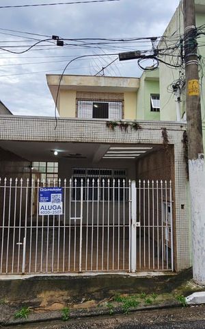 Casa para alugar com 150m², 2 quartos e 1 vagaFachada