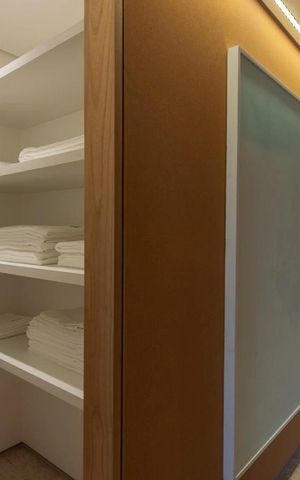 Apartamento à venda com 588m², 4 quartos e 6 vagas Apartamento à venda com 588m², 4 quartos e 6 vagasCloset