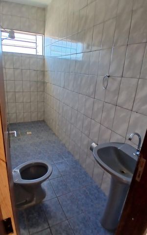 Casa para alugar com 110m², 2 quartos e sem vaga Casa para alugar com 110m², 2 quartos e sem vagaBanheiro