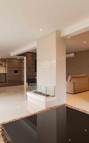 Apartamento à venda com 250m², 5 quartos e 4 vagas Apartamento à venda com 250m², 5 quartos e 4 vagasSala