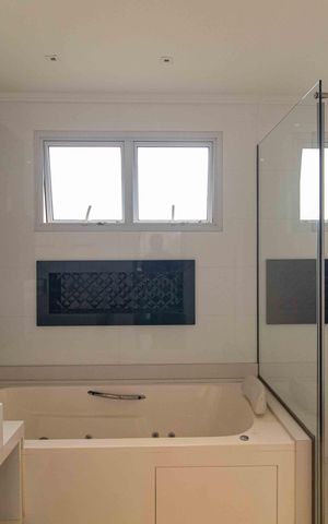 Apartamento à venda com 250m², 5 quartos e 4 vagas Apartamento à venda com 250m², 5 quartos e 4 vagasBanheiro da Suíte 3