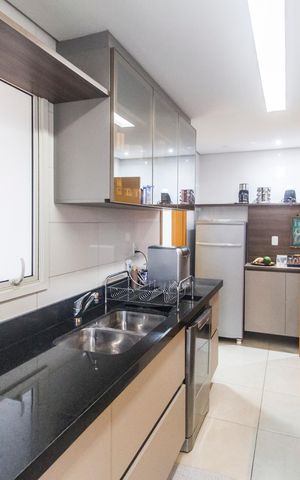 Apartamento para alugar com 140m², 3 quartos e 2 vagas Apartamento para alugar com 140m², 3 quartos e 2 vagasCozinha