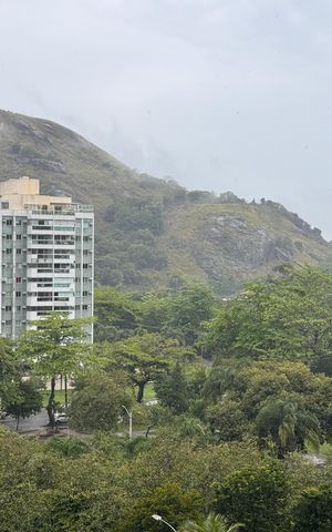 Apartamento à venda com 97m², 3 quartos e 1 vagaVaranda - Vista