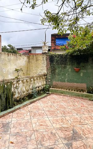 Casa à venda com 174m², 4 quartos e 2 vagas Casa à venda com 174m², 4 quartos e 2 vagasChurrasqueira