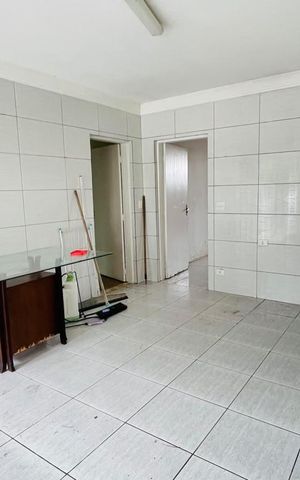 Casa para alugar com 380m², 3 quartos e 8 vagas Casa para alugar com 380m², 3 quartos e 8 vagasCozinha
