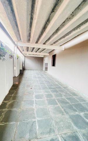 Casa para alugar com 380m², 3 quartos e 8 vagas Casa para alugar com 380m², 3 quartos e 8 vagasGaragem