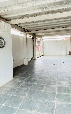 Casa para alugar com 380m², 3 quartos e 8 vagas Casa para alugar com 380m², 3 quartos e 8 vagasGaragem