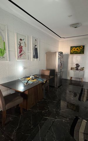 Casa à venda com 250m², 3 quartos e 4 vagas Casa à venda com 250m², 3 quartos e 4 vagasCozinha