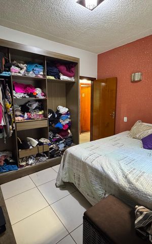 Casa à venda com 250m², 3 quartos e 4 vagas Casa à venda com 250m², 3 quartos e 4 vagasSuíte