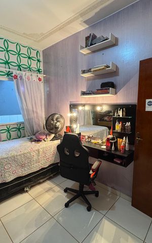 Casa à venda com 250m², 3 quartos e 4 vagas Casa à venda com 250m², 3 quartos e 4 vagasQuarto 2
