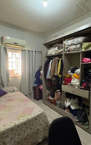 Casa à venda com 250m², 3 quartos e 4 vagas Casa à venda com 250m², 3 quartos e 4 vagasQuarto 1