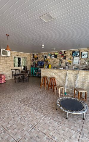 Casa à venda com 250m², 3 quartos e 4 vagas Casa à venda com 250m², 3 quartos e 4 vagasÁrea comum - Salão de festas