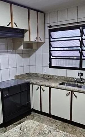 Apartamento para alugar com 275m², 5 quartos e 2 vagas