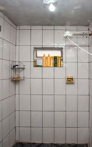 Casa à venda com 125m², 4 quartos e 1 vagaBanheiro Casa 2