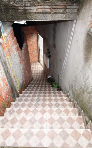 Casa para alugar com 70m², 2 quartos e sem vagaQuintal