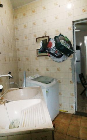 Casa à venda com 200m², 3 quartos e 2 vagasÁrea de Serviço