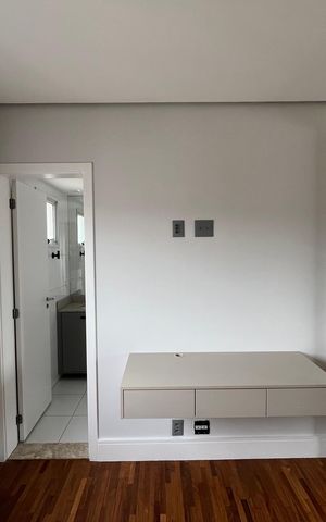 Apartamento para alugar com 294m², 4 quartos e 4 vagas Apartamento para alugar com 294m², 4 quartos e 4 vagasQuarto 3