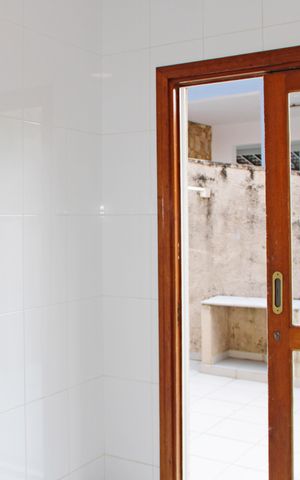 Casa de condomínio para alugar com 320m², 3 quartos e 4 vagasÁrea de Serviço