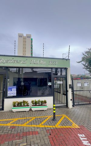 Apartamento à venda com 50m², 2 quartos e 1 vaga Apartamento à venda com 50m², 2 quartos e 1 vagaPlaca instalada na fachada do imóvel