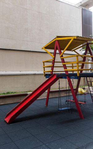 Apartamento para alugar com 65m², 2 quartos e 2 vagasÁrea comum - Playground