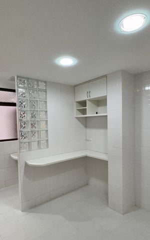Apartamento para alugar com 93m², 3 quartos e 2 vagas Apartamento para alugar com 93m², 3 quartos e 2 vagasCozinha e Área de Serviço
