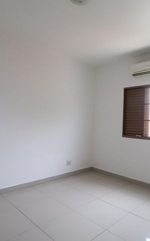 Casa para alugar com 320m², 4 quartos e 4 vagasQuarto 2 - Suíte