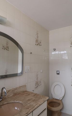 Casa para alugar com 320m², 4 quartos e 4 vagasBanheiro do Quarto 2