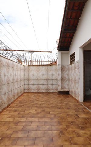 Casa para alugar com 320m², 4 quartos e 4 vagasÁrea de Serviço
