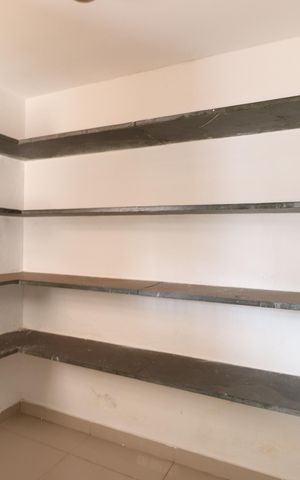 Casa para alugar com 320m², 4 quartos e 4 vagasCozinha - Dispensa