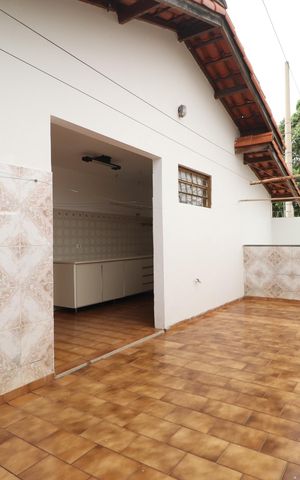 Casa para alugar com 320m², 4 quartos e 4 vagasÁrea de Serviço
