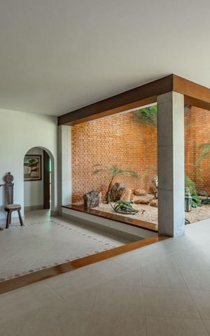 Casa à venda com 725m², 5 quartos e 8 vagas Casa à venda com 725m², 5 quartos e 8 vagasSala