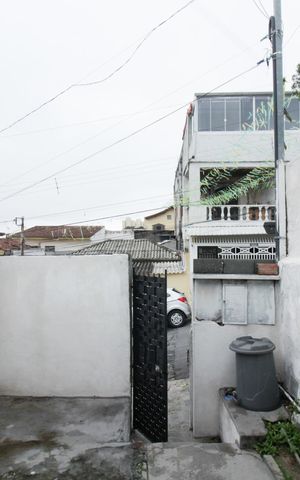 Casa para alugar com 60m², 1 quarto e sem vaga Casa para alugar com 60m², 1 quarto e sem vagaQuintal