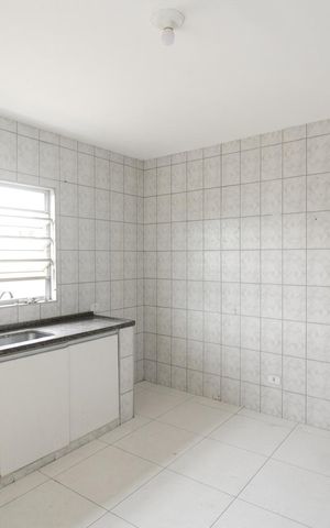 Casa para alugar com 80m², 2 quartos e sem vaga Casa para alugar com 80m², 2 quartos e sem vagaCozinha