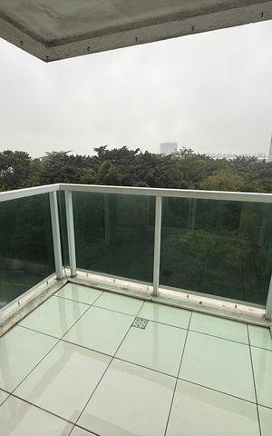 Apartamento à venda com 69m², 2 quartos e 1 vaga Apartamento à venda com 69m², 2 quartos e 1 vagaVaranda