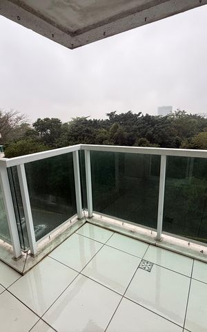 Apartamento à venda com 69m², 2 quartos e 1 vaga Apartamento à venda com 69m², 2 quartos e 1 vagaVaranda