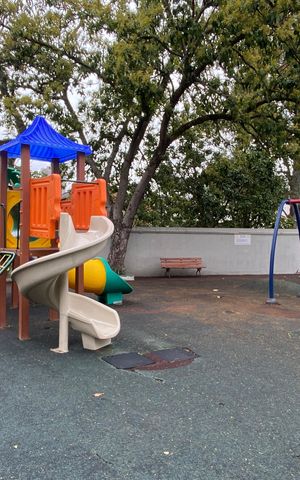 Apartamento para alugar com 67m², 3 quartos e 1 vaga Apartamento para alugar com 67m², 3 quartos e 1 vagaÁrea comum - Playground
