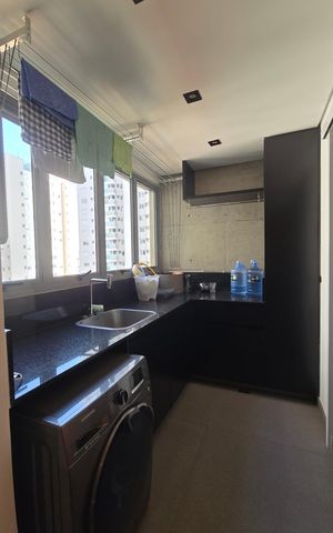Apartamento à venda com 135m², 2 quartos e 3 vagas Apartamento à venda com 135m², 2 quartos e 3 vagasCozinha