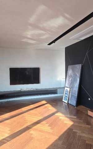 Apartamento à venda com 135m², 2 quartos e 3 vagas Apartamento à venda com 135m², 2 quartos e 3 vagasSala
