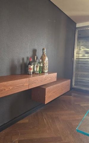 Apartamento à venda com 135m², 2 quartos e 3 vagas Apartamento à venda com 135m², 2 quartos e 3 vagasSala