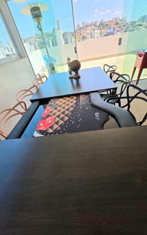 Apartamento à venda com 216m², 3 quartos e 4 vagas Apartamento à venda com 216m², 3 quartos e 4 vagasÁrea externa