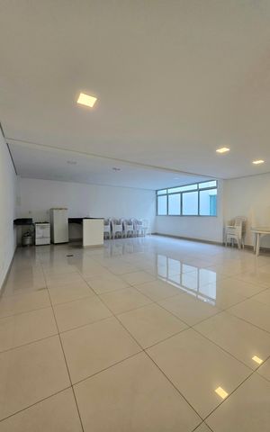 Apartamento à venda com 216m², 3 quartos e 4 vagas Apartamento à venda com 216m², 3 quartos e 4 vagasÁrea externa