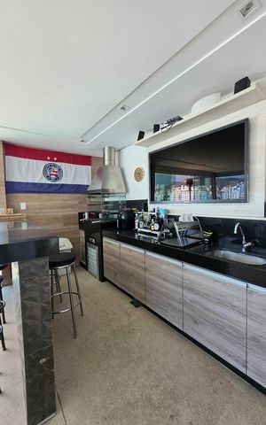Apartamento à venda com 216m², 3 quartos e 4 vagas Apartamento à venda com 216m², 3 quartos e 4 vagasÁrea externa