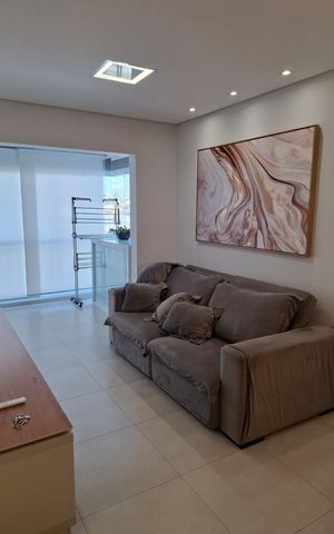 Apartamento à venda com 72m², 3 quartos e 2 vagas Apartamento à venda com 72m², 3 quartos e 2 vagasSala